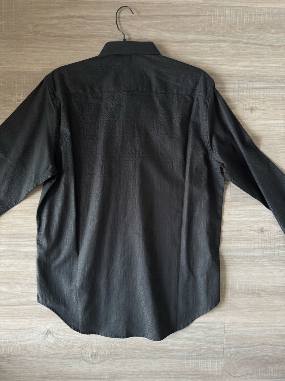 Robert Graham Long Sleeve - Picture 4 of 7